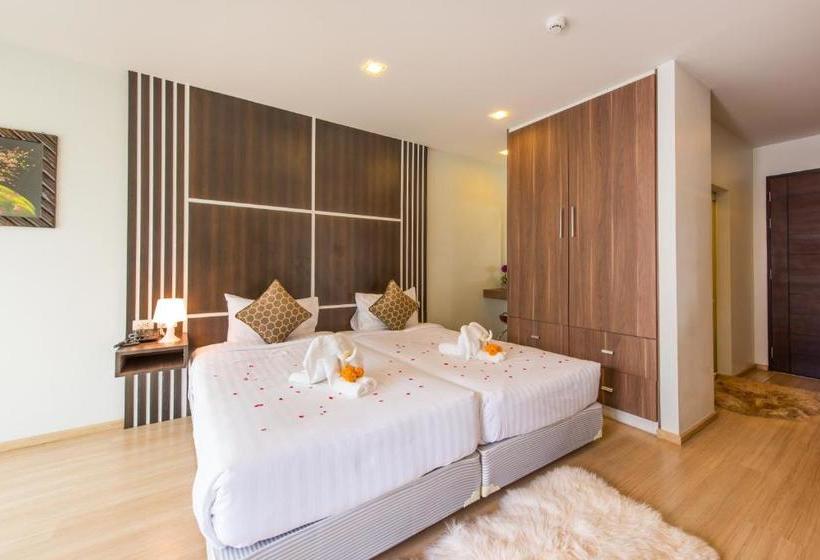 בית מלון כפרי Nice Bangtao Beach