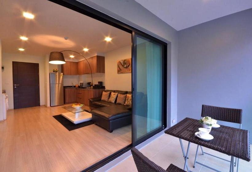 בית מלון כפרי Nice Bangtao Beach