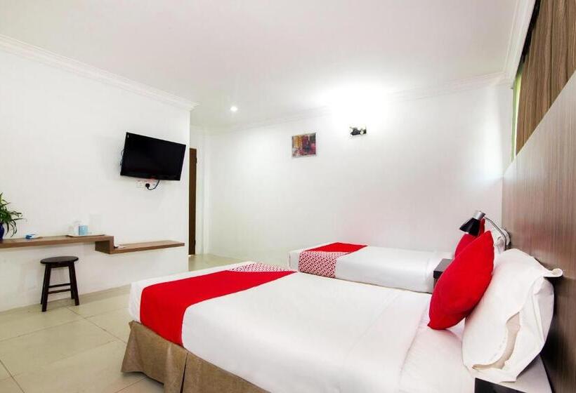 فندق Crystal City