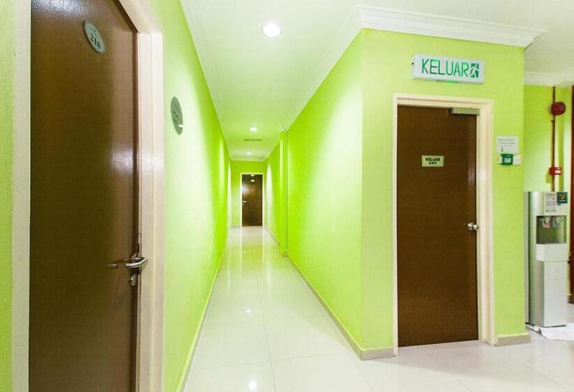 فندق Crystal City