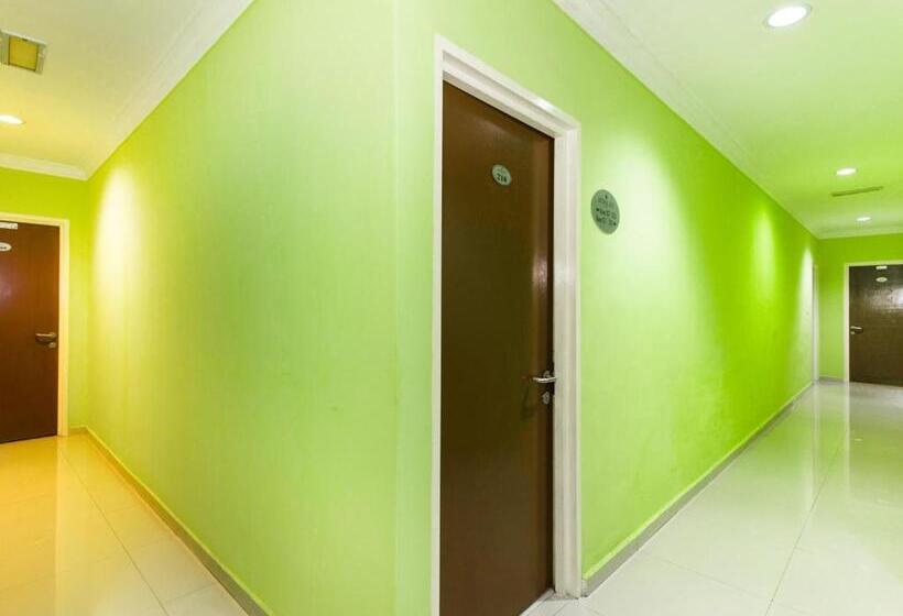 فندق Crystal City