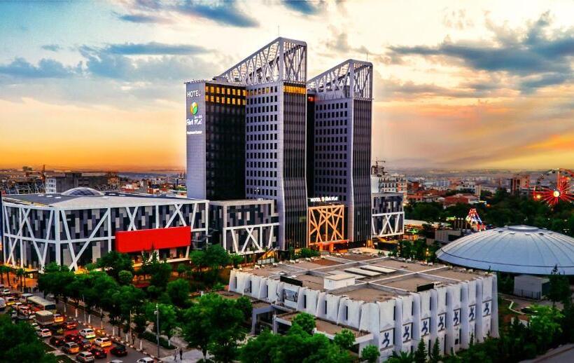 Park Mall Hotel & Conference Center