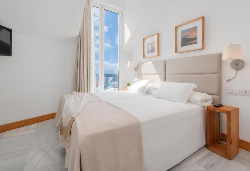 Отель Parque Santiago IV Official