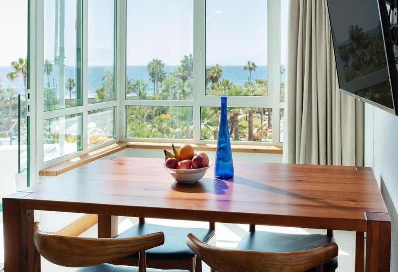 Отель Parque Santiago IV Official