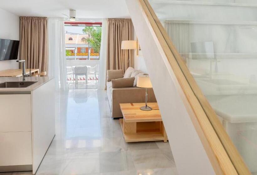 Отель Parque Santiago IV Official