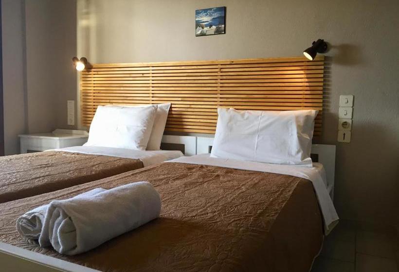 فندق Petros Village