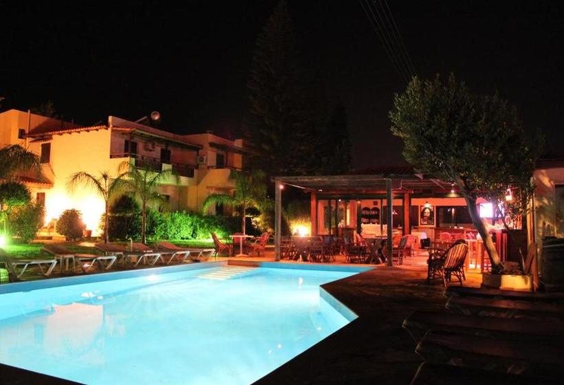 فندق Petros Village