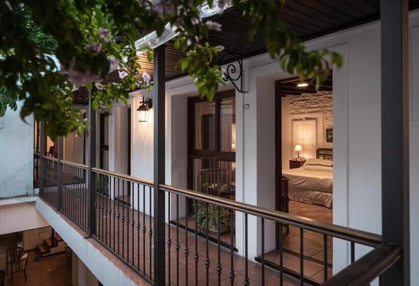 בית מלון כפרי Posada Manuel Lobo