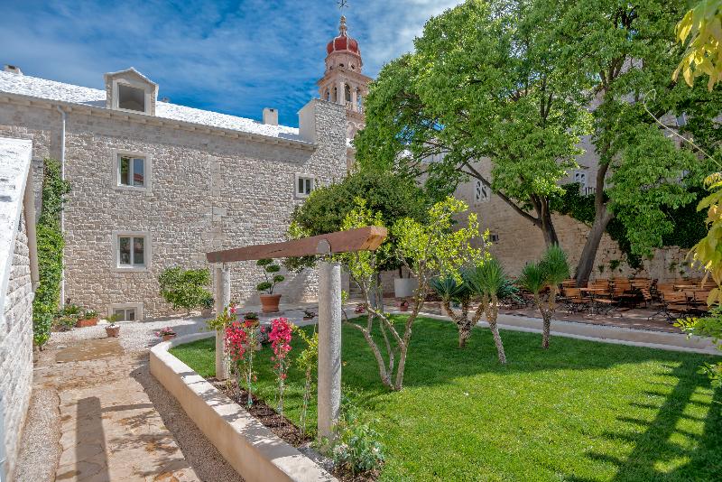 בית מלון כפרי Puteus Palace Heritage