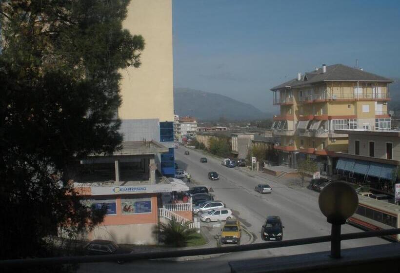 فندق Qiqi