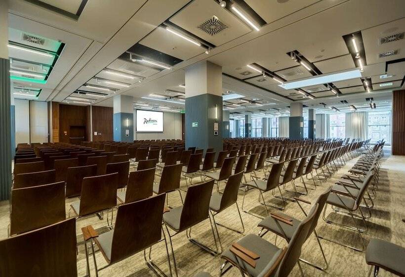 Radisson Hotel & Suites, Gdansk, Wyspa Spichrzów