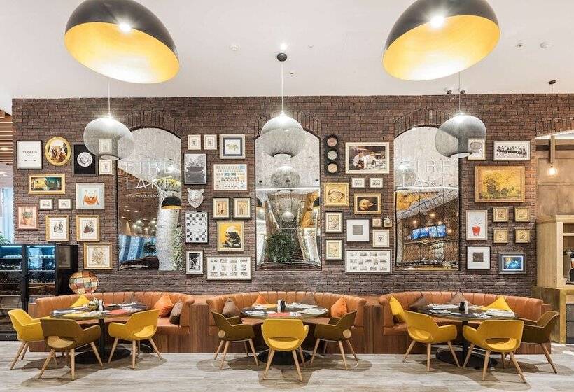 هتل Radisson Blu Olympiyskiy