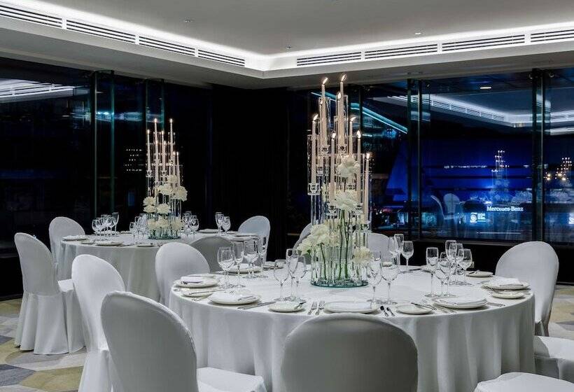 هتل Radisson Blu Olympiyskiy