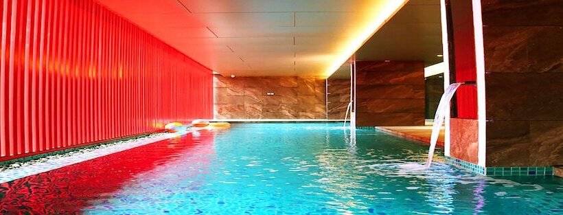 Red Hotel Cubao, Quezon City