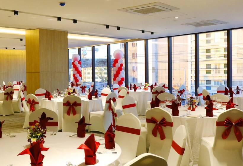 Red Hotel Cubao, Quezon City