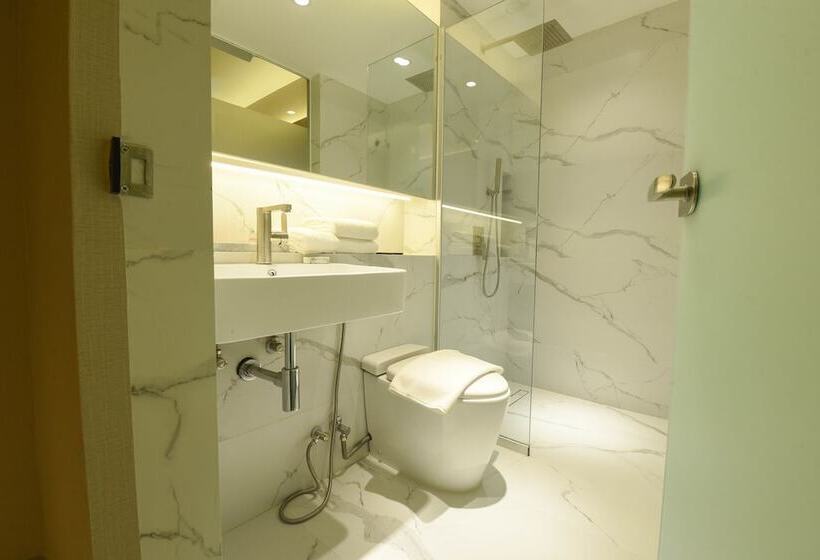 Red Hotel Cubao, Quezon City