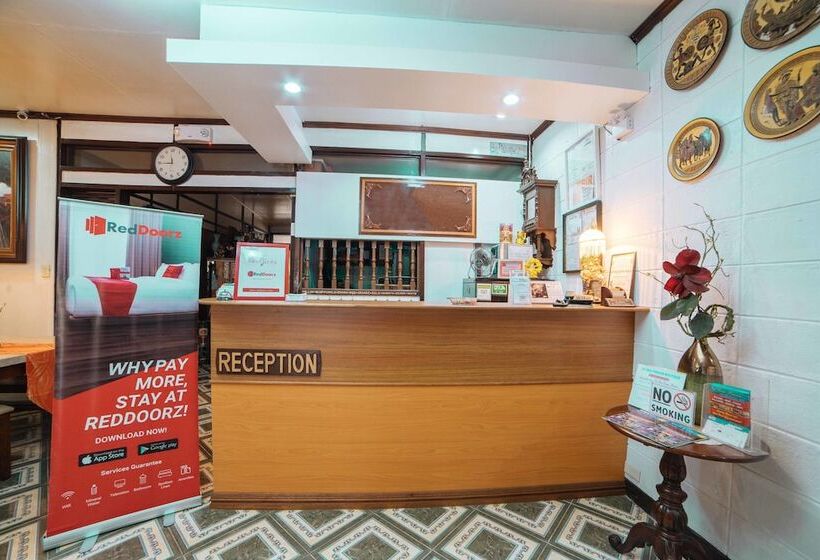 هتل Reddoorz At La Casa Guesthouse Former Reddoorz At Tamarind Street Angeles City