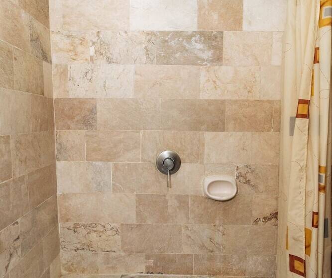 هتل Reddoorz At Timog Avenue Quezon City