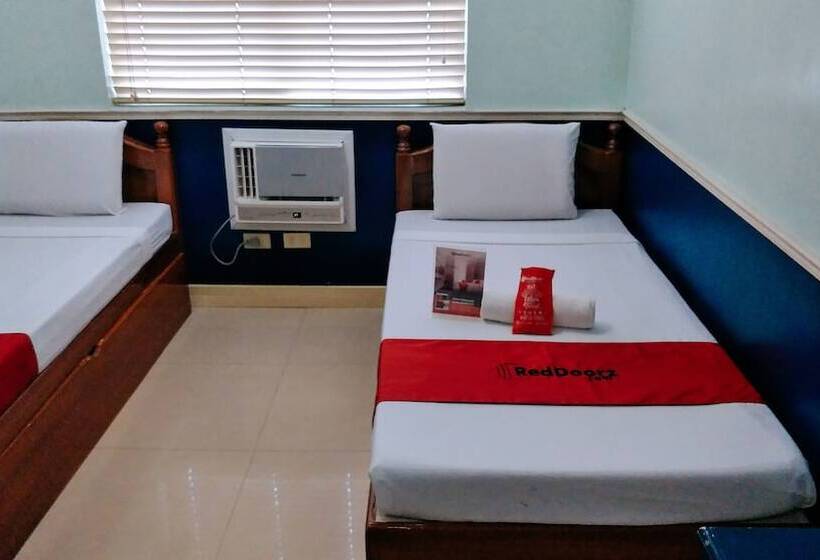 Отель Reddoorz @ Bonifacio St Cebu
