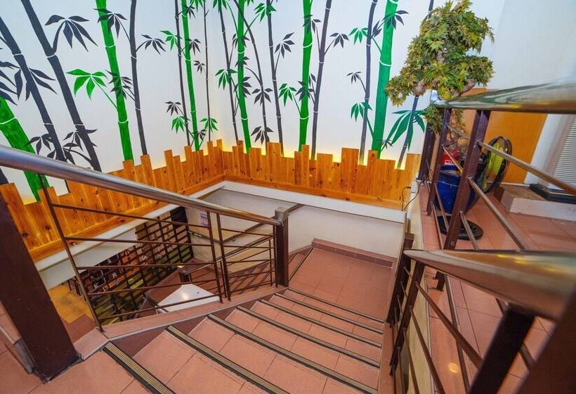 فندق Reddoorz @ Fields Avenue Angeles City