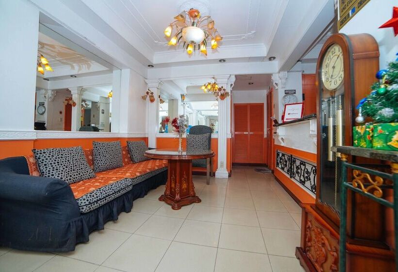 فندق Reddoorz @ Fields Avenue Angeles City