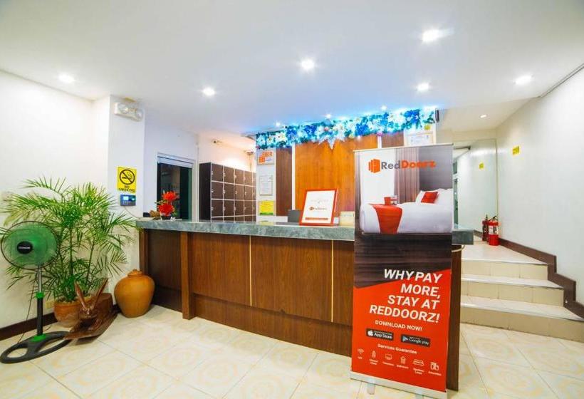 فندق Reddoorz @ Josefa Subdivision Angeles City
