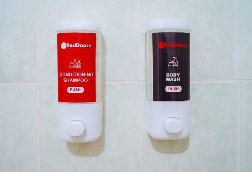 فندق Reddoorz @ Josefa Subdivision Angeles City