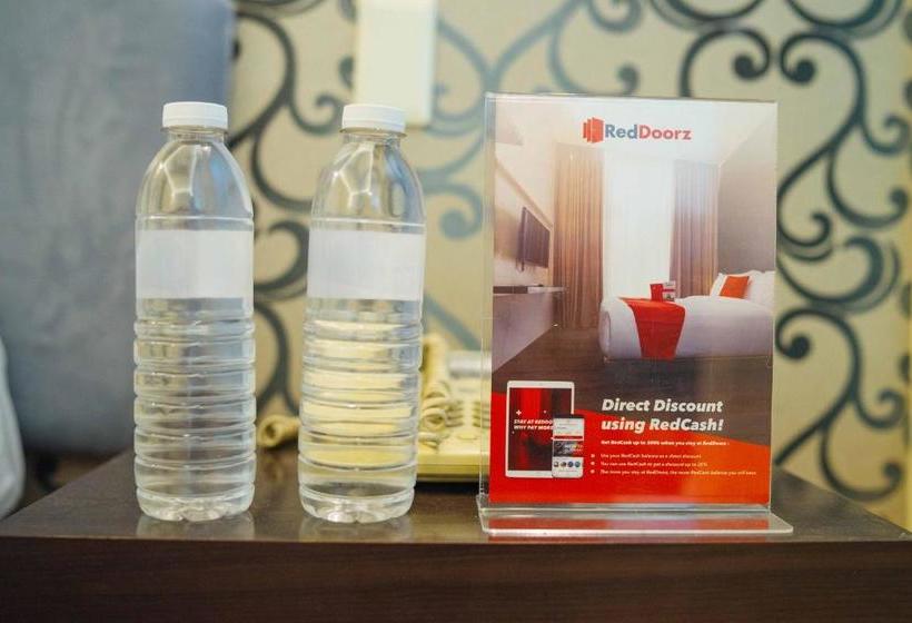 فندق Reddoorz @ Josefa Subdivision Angeles City
