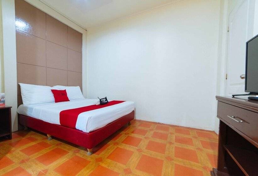 ホテル Reddoorz Near Walking Street Angeles City