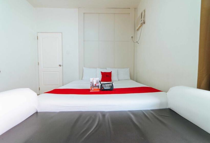 ホテル Reddoorz Near Walking Street Angeles City