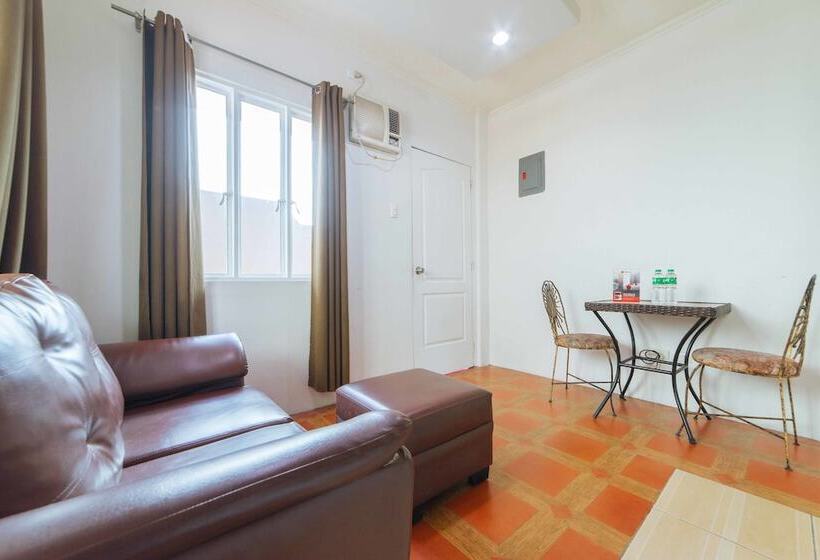 ホテル Reddoorz Near Walking Street Angeles City