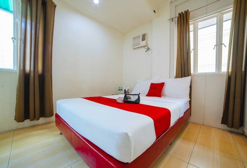 ホテル Reddoorz Near Walking Street Angeles City