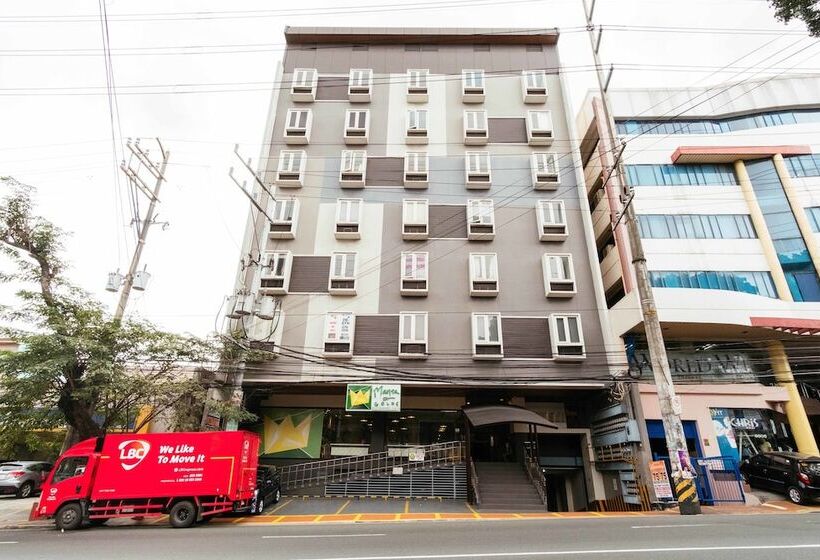 فندق Reddoorz Plus @ Kamuning Quezon City