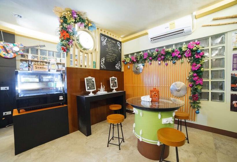 בית מלון כפרי Reddoorz Plus Near San Pedro Cathedral