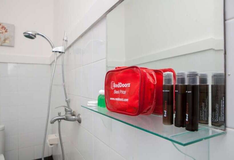 酒店 Reddoorz Plus Near Sukajadi 2