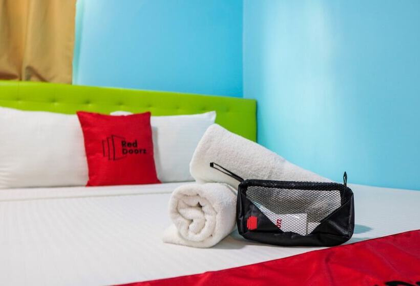 Reddoorz Plus New Era Budget Hotel Mandaue Former Reddoorz Plus Near Uv Mandaue Cebu