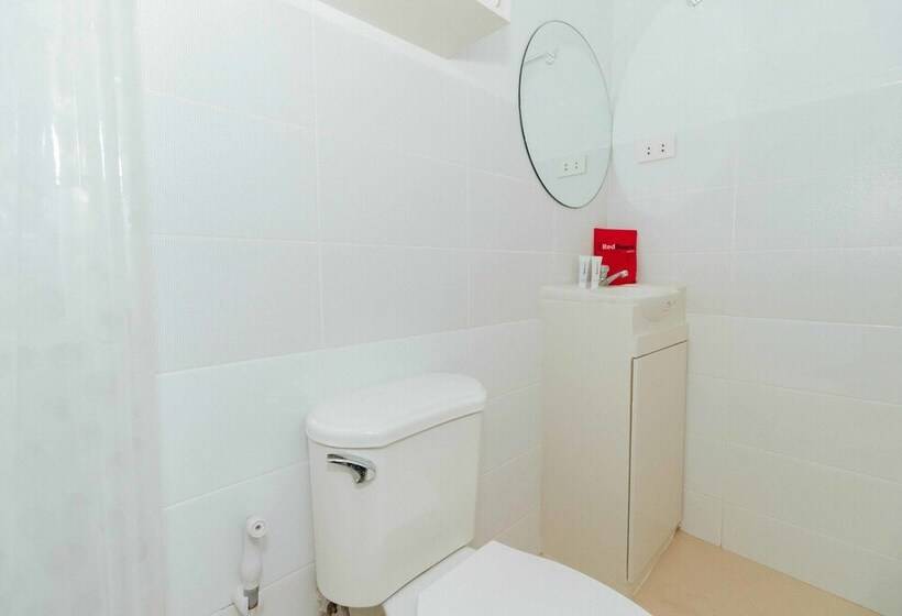 酒店 Reddoorz Plus @ Ruby Las Pinas Weekly Stay