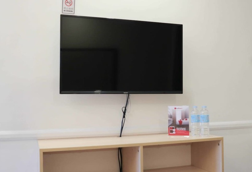 هتل Reddoorz Premium @ Wireless Mandaue Cebu