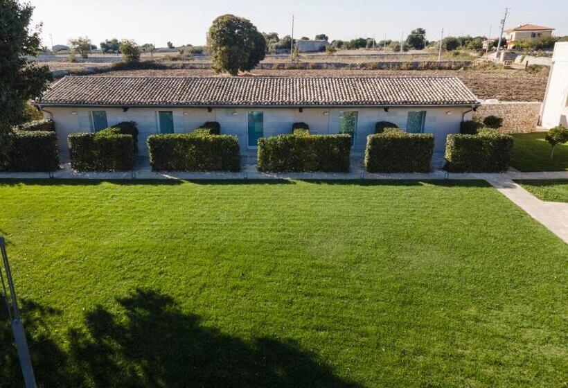 فندق Stacci Rural Resort