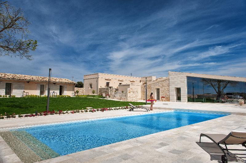 فندق Stacci Rural Resort