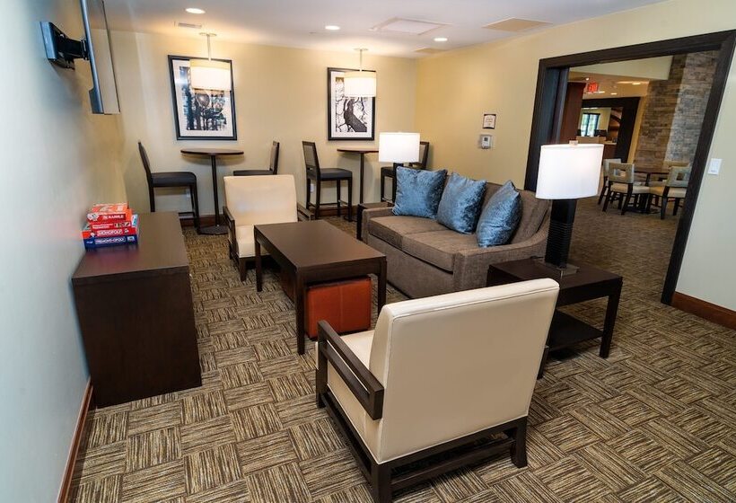호텔 Staybridge Suites Newark Fremont, An Ihg
