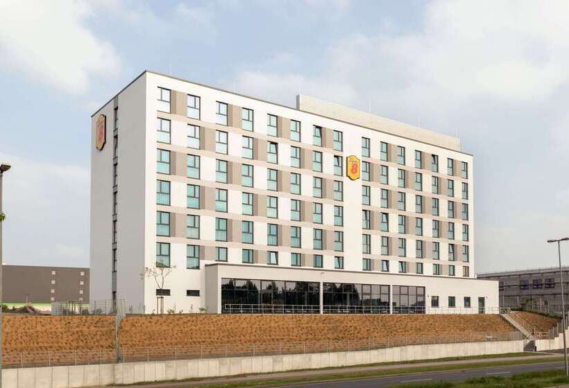 Отель Super 8 By Wyndham Oberhausen Am Centro