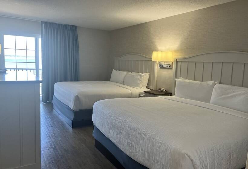 酒店 The Baywatch Resort