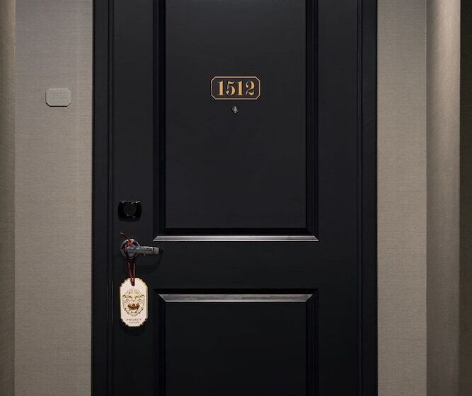 The Candler Hotel Atlanta, Curio Collection By Hilton