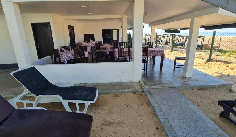 Отель Thiranagama Beach