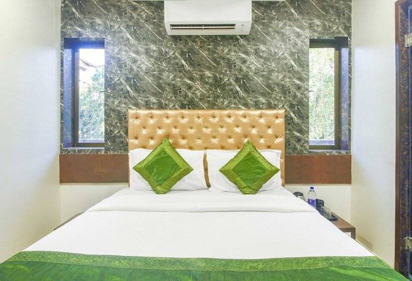 Отель Treebo Blue Moon Powai