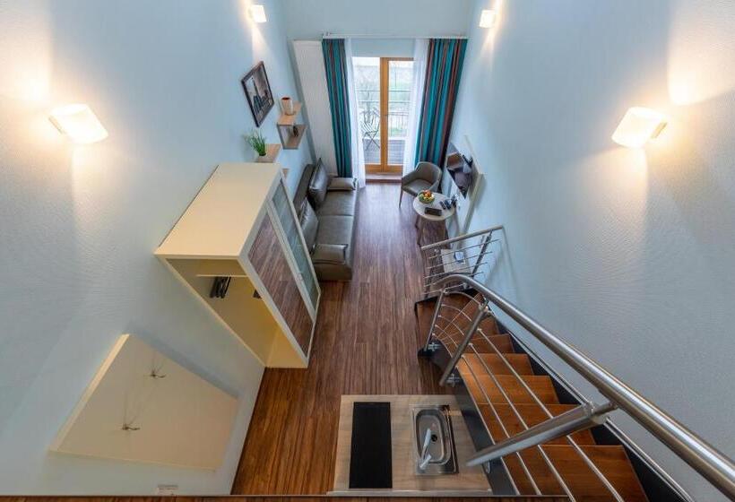 בית מלון כפרי Trip Inn Residence City Center