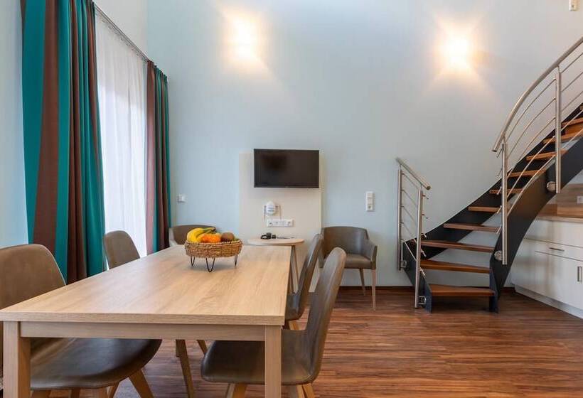 בית מלון כפרי Trip Inn Residence City Center