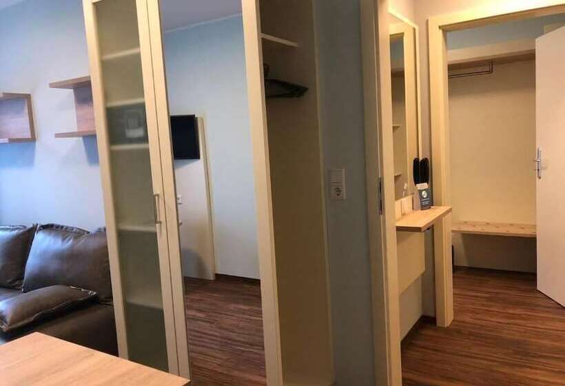 בית מלון כפרי Trip Inn Residence City Center