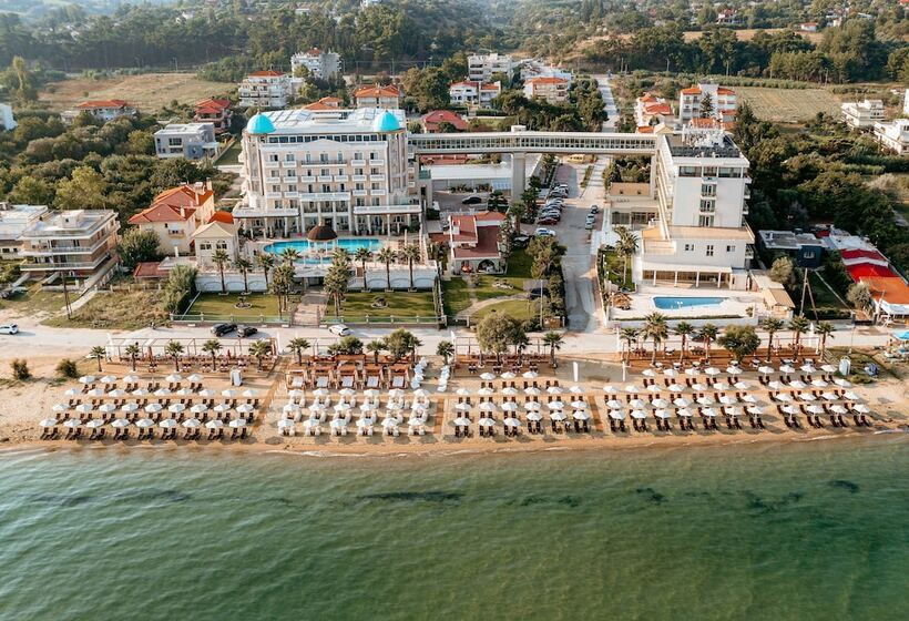 Wellness Santa Hotel   Adults Plus12